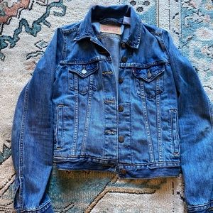 Levi’s women’s denim jacket